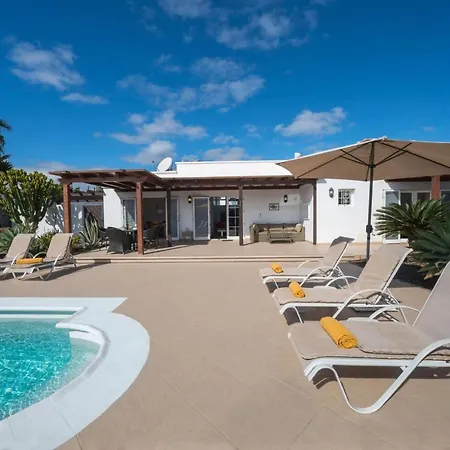 Casa Lirio *